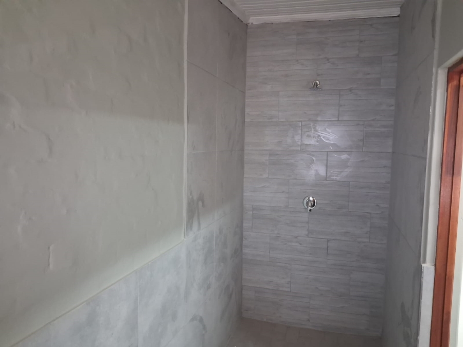 To Let 1 Bedroom Property for Rent in Southernwood Eastern Cape